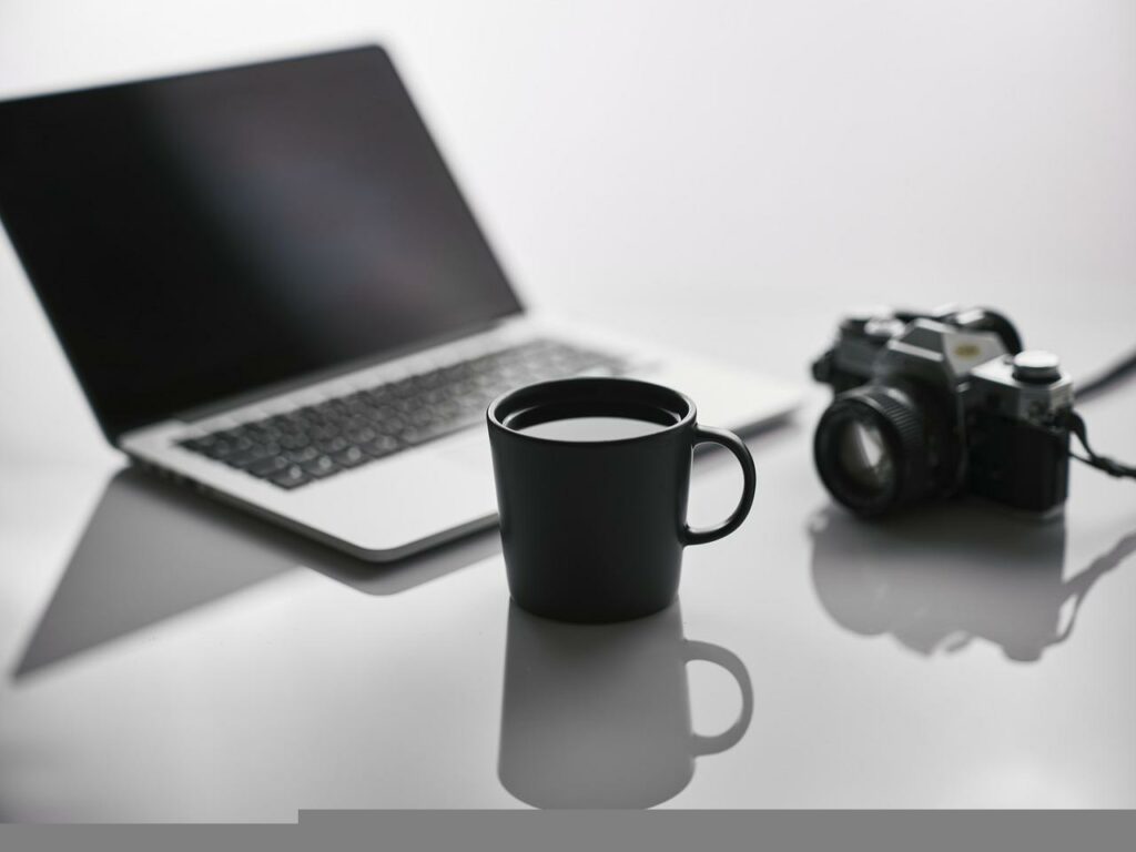mug, laptop, camera-6966047.jpg